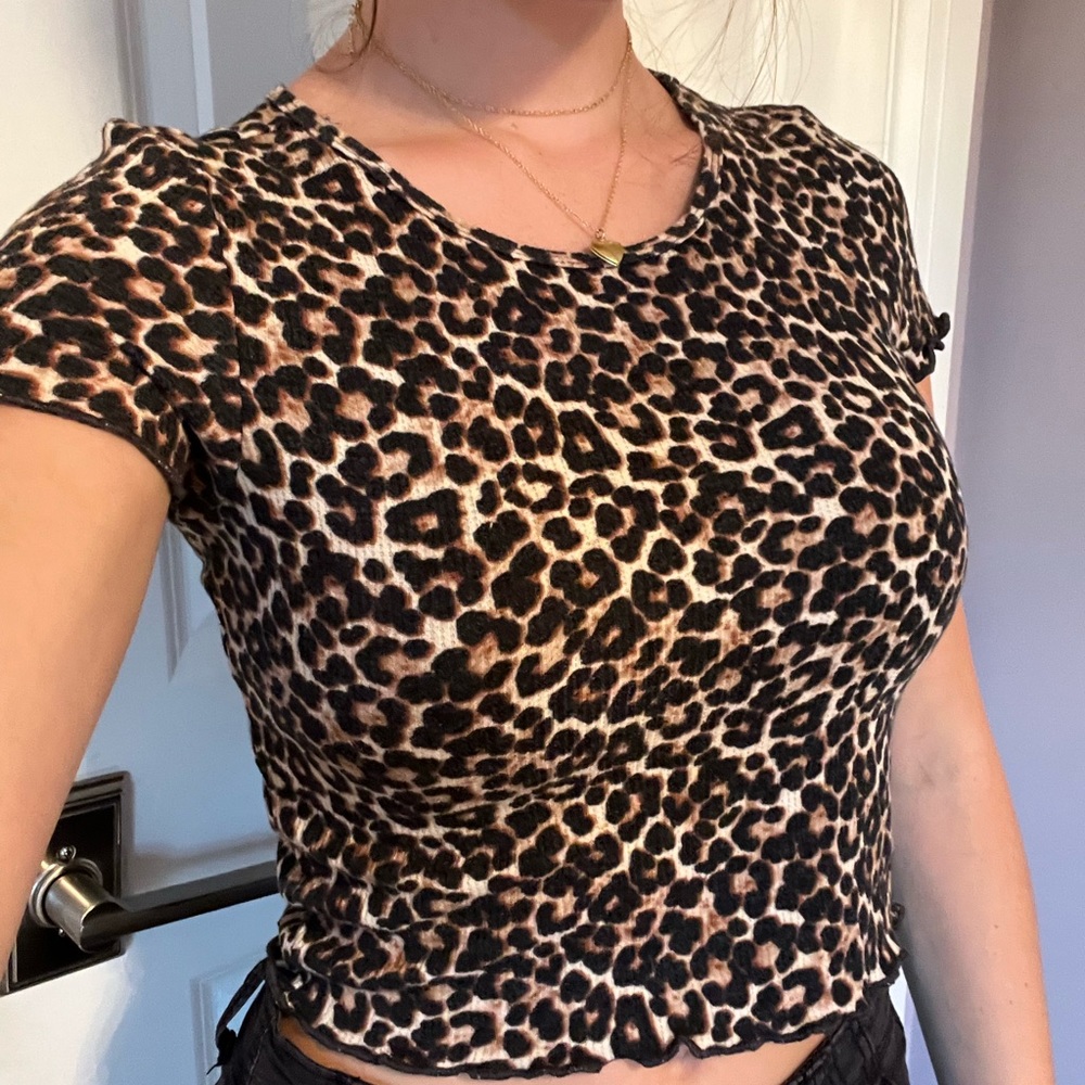 American eagle xs cheetah print top